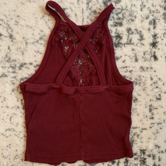 Kendall & Kylie Crop Top - Picture 2 of 3